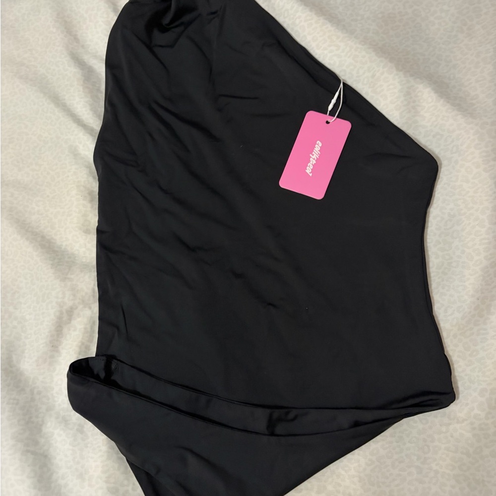 Edikted Black One-Shoulder Bodysuit